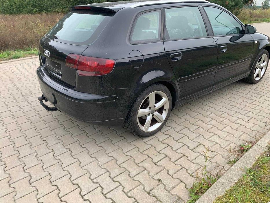 Audi a3 8p 5 drzwi 1.6 b