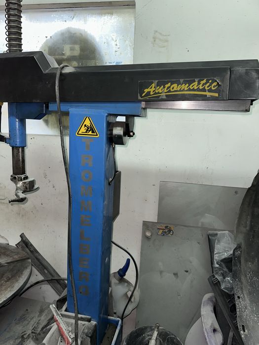 Шиномонтажне обладнання, шиномонтажний станок Trommelberg автомат