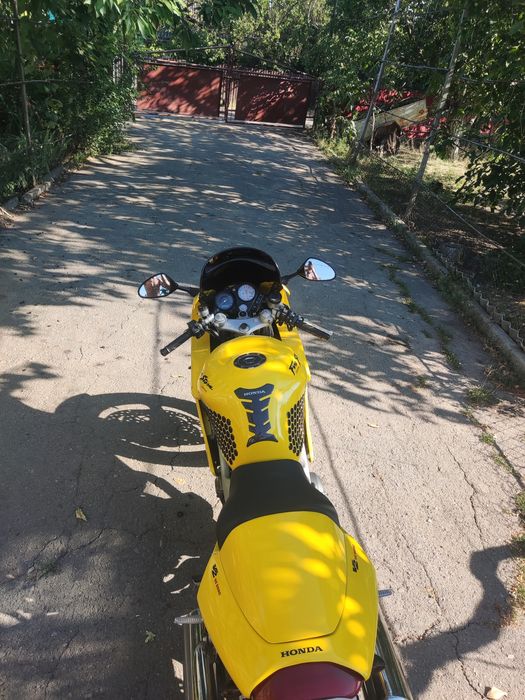 Продам vtr 1000 f