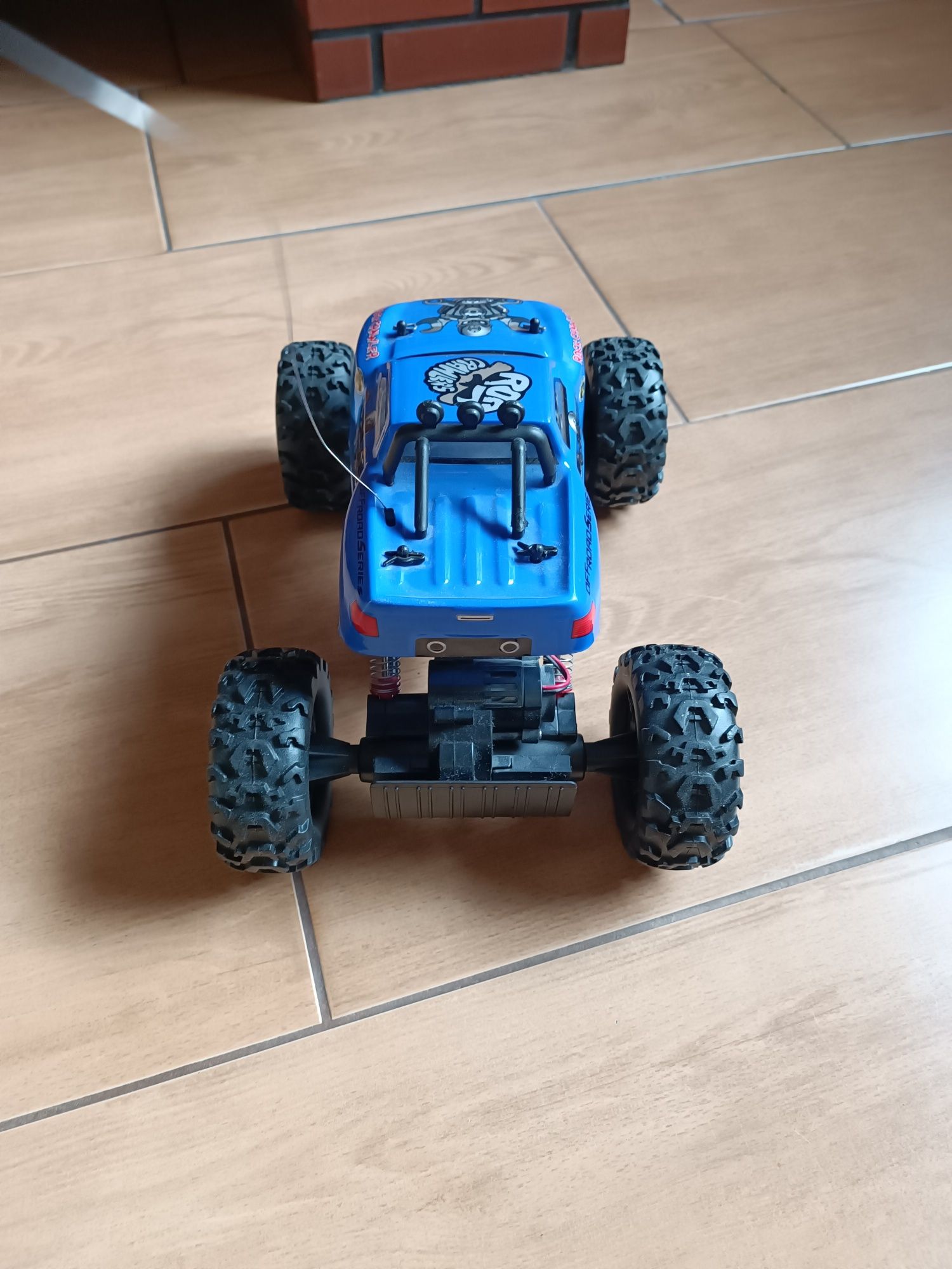 Auto zdalnie sterowane  4x4 Rock Crawler