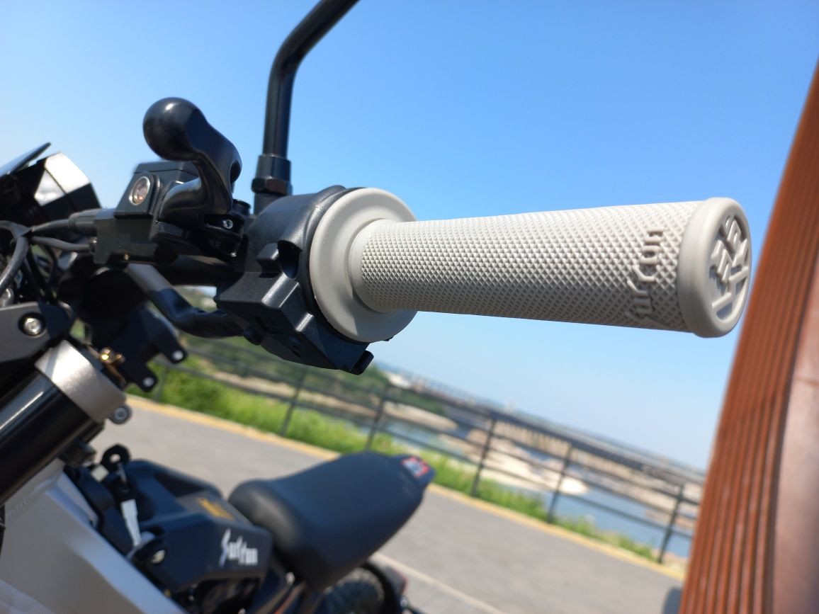 Електромотоцикл Sur-Ron Light Bee L1e  2024