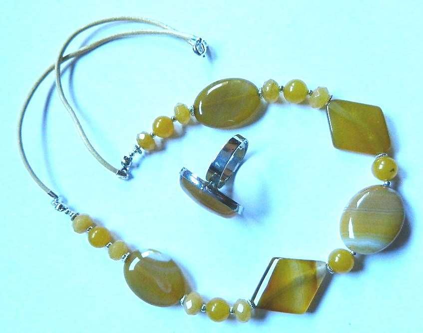 Żółty agat, pierścionek i naszyjnik, komplet biżuterii