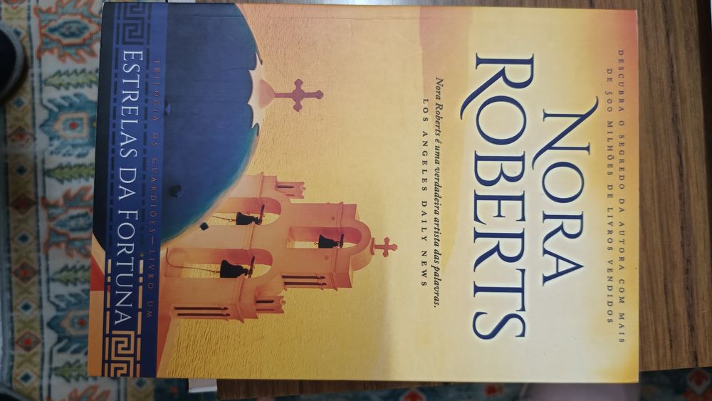 Nora Roberts, A Saga Os Guardiões