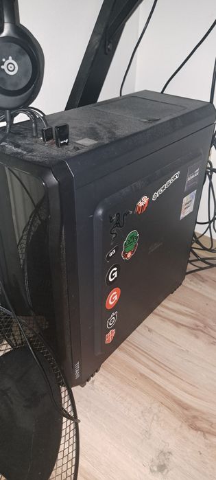 Komputer gamingowy Ryzen 7 / RTX 5060 / 32GB RAM / Genesis RGB / Windo