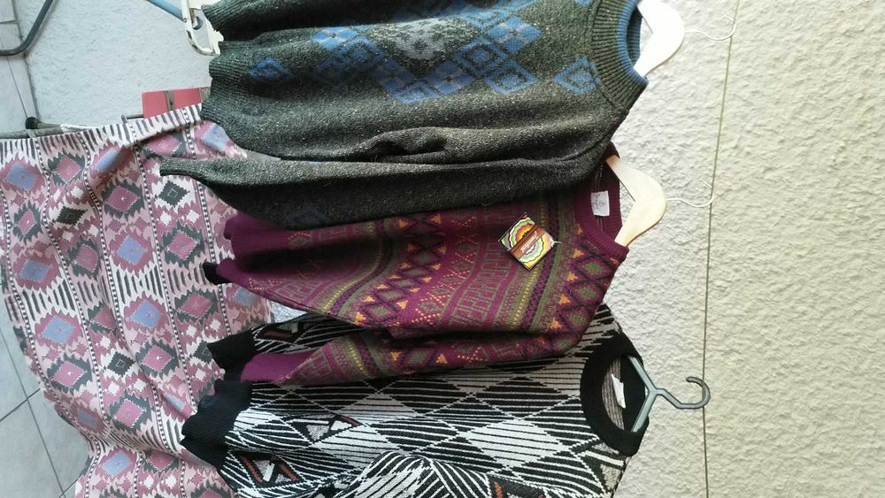 Camisolas de malha sortidas.