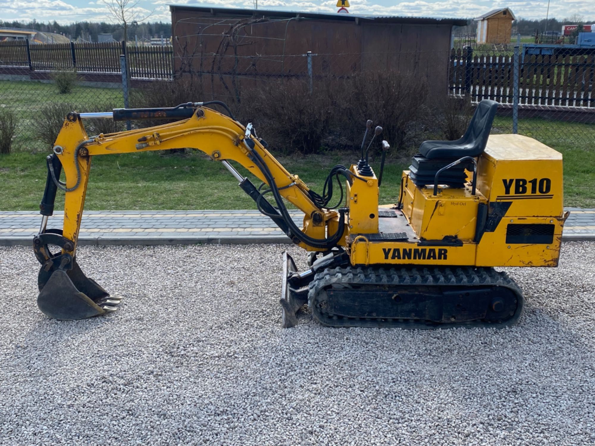 Minikoparka Yanmar YB10 3-Cylindry_z Niemiec_
