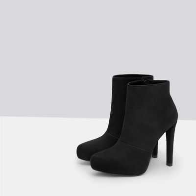 Botins compensados Zara