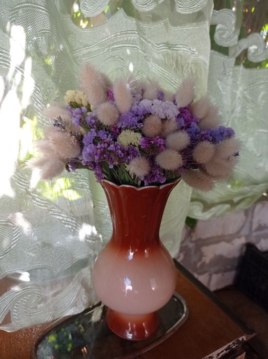 Букет із сухоцвітів, лагурус, кермек