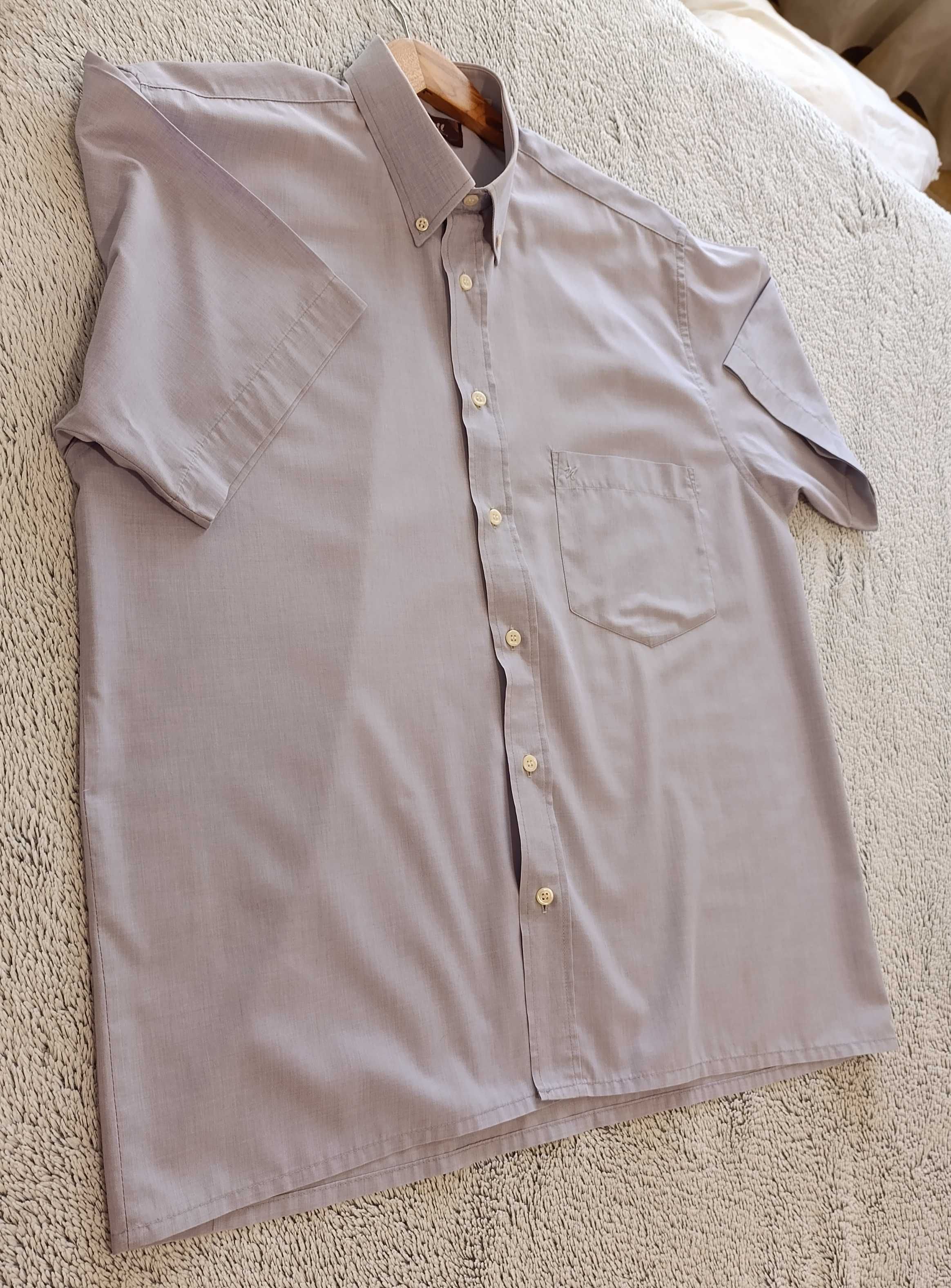 Camisa Clássica, lilás claro,  manga curta Tamanho L - E. Impecável