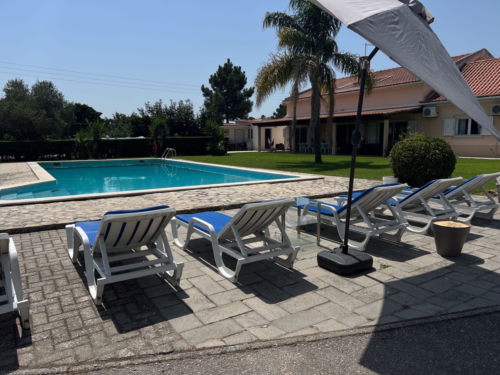 Espaço com Piscina e Barbecue para Eventos Privados – Até 50 Pessoas