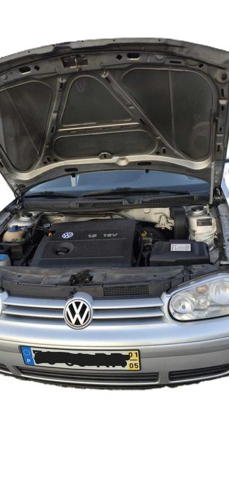 Vende-se VW Golf 1600, gasolina (edição especial 25 anos) - 50520 Kms