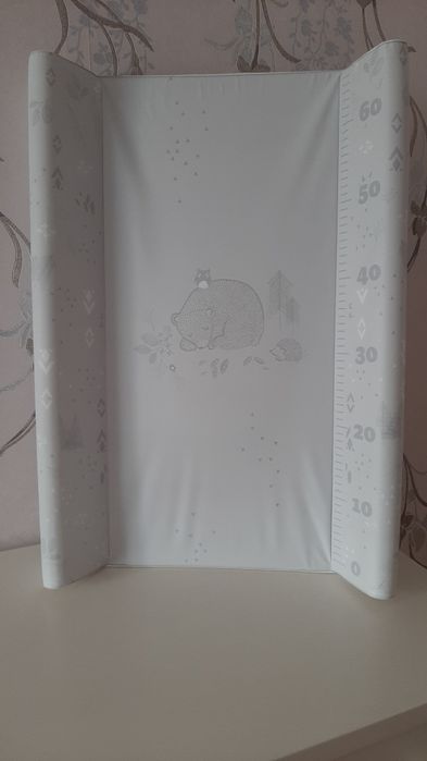 Пеленальна дошка для сповивання