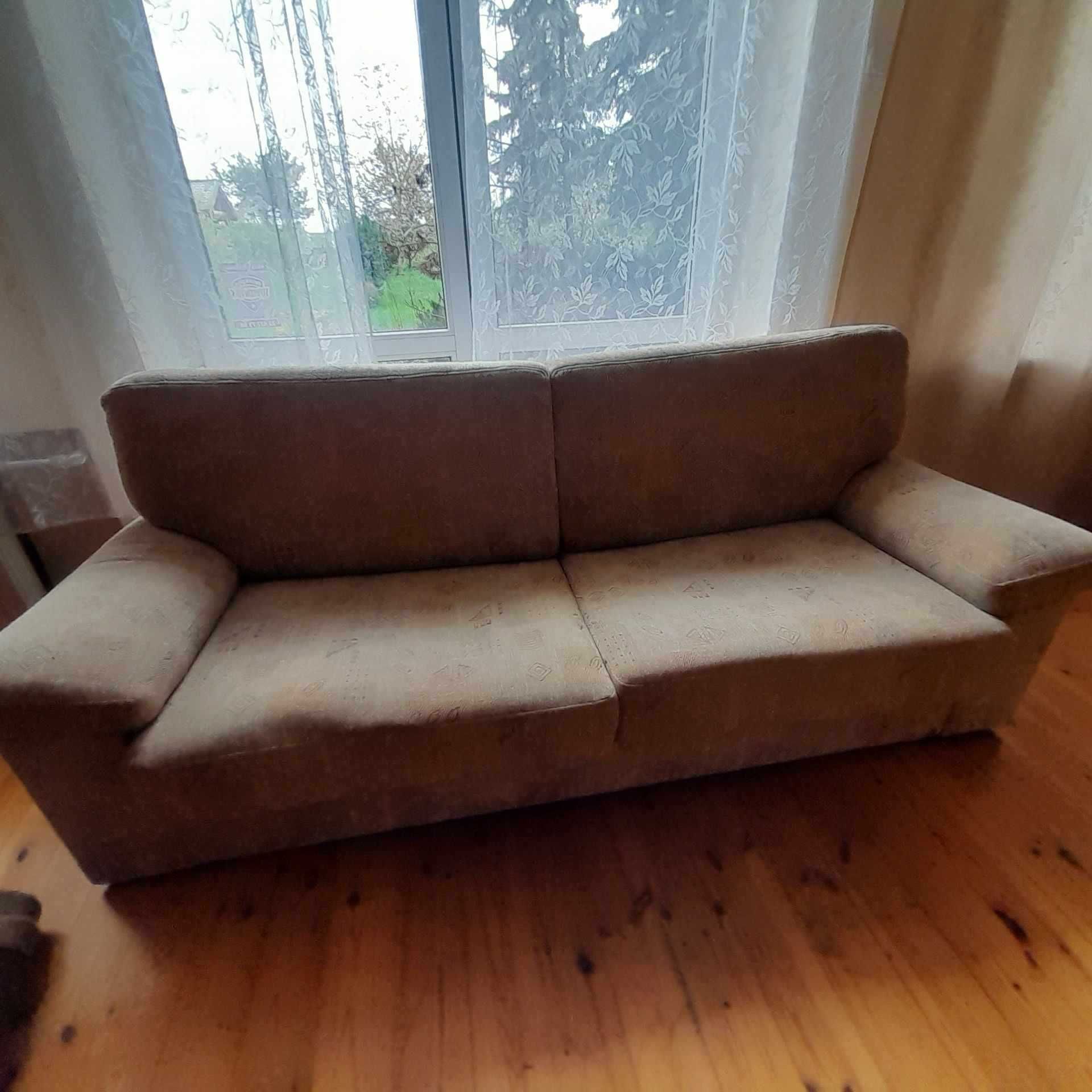 Komplet dwie kanapy i fotel.