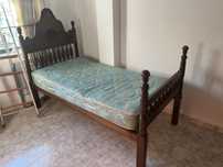 Cama solteiro antiga