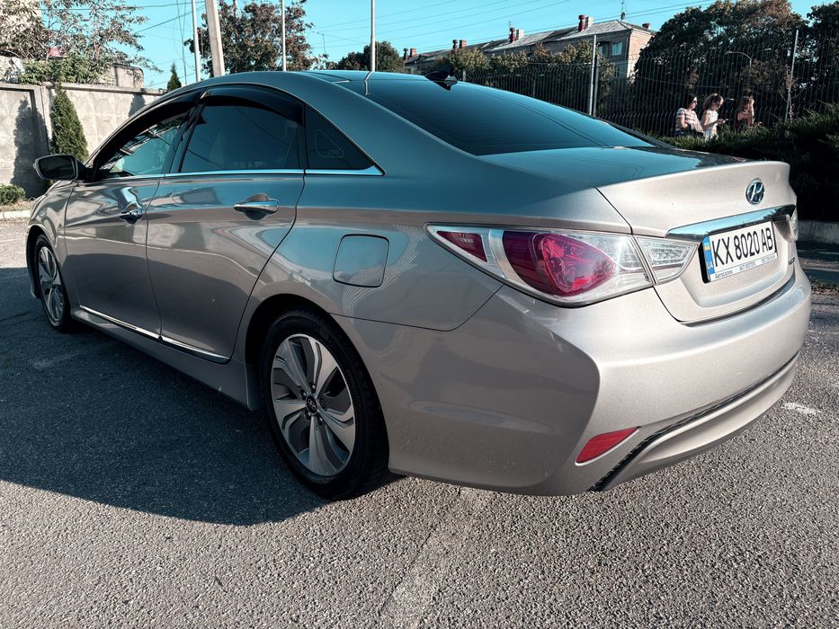 Hyundai sonata YF 2013 2.4 гібрид