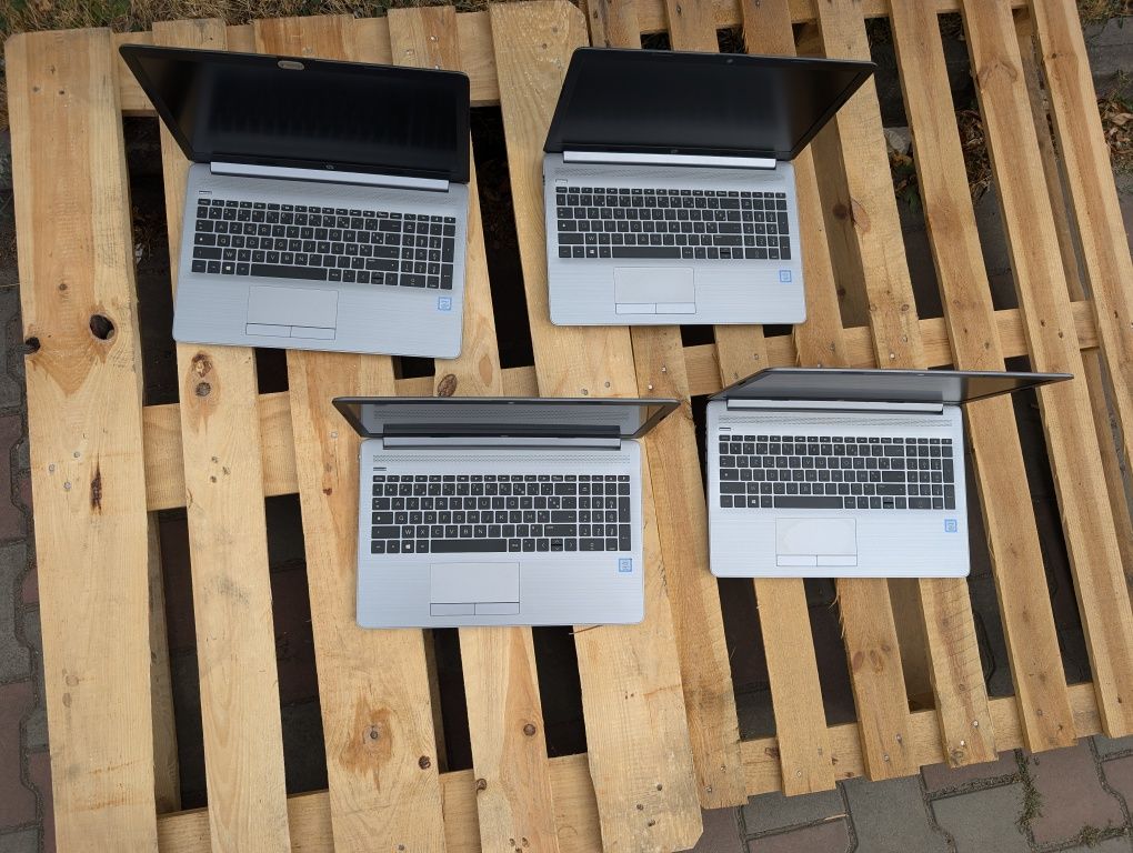 Ноутбук HP 250 G7/i3-7100U/8GB/256M2/15.6"/HD/гарний стан/для навчання