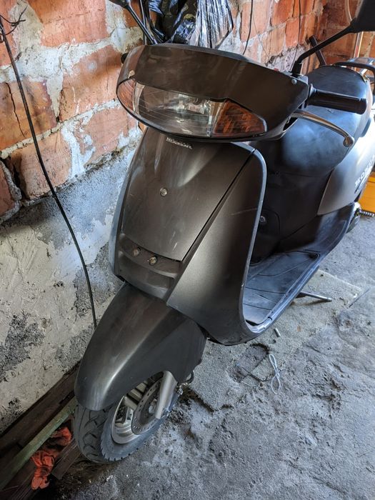 Хонда леад японець