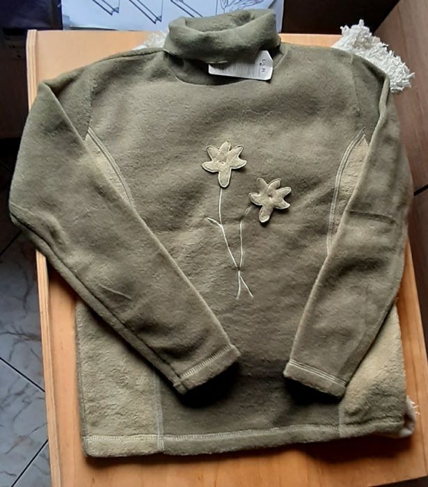 Bluza ciepła ( nowa z metką)- 128cm