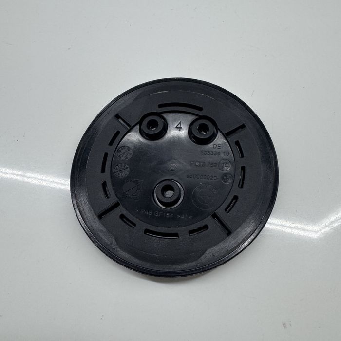 значок передний эмблема BMW 1  F20 11-19 3 F22 F30 F32 F36 F45 знак