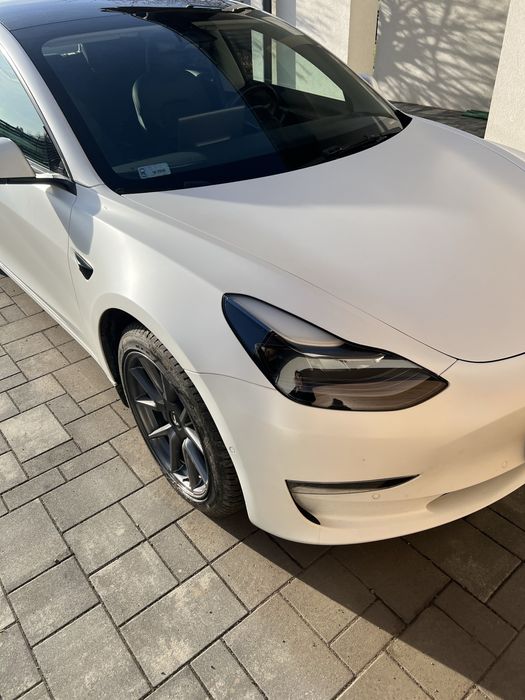 Odstąpię leasing na Tesla Model 3 Long Range