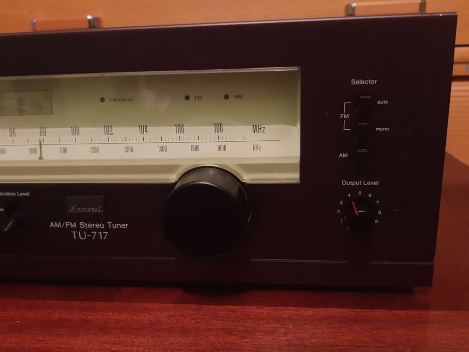Sansui TU-717 tuner AM FM