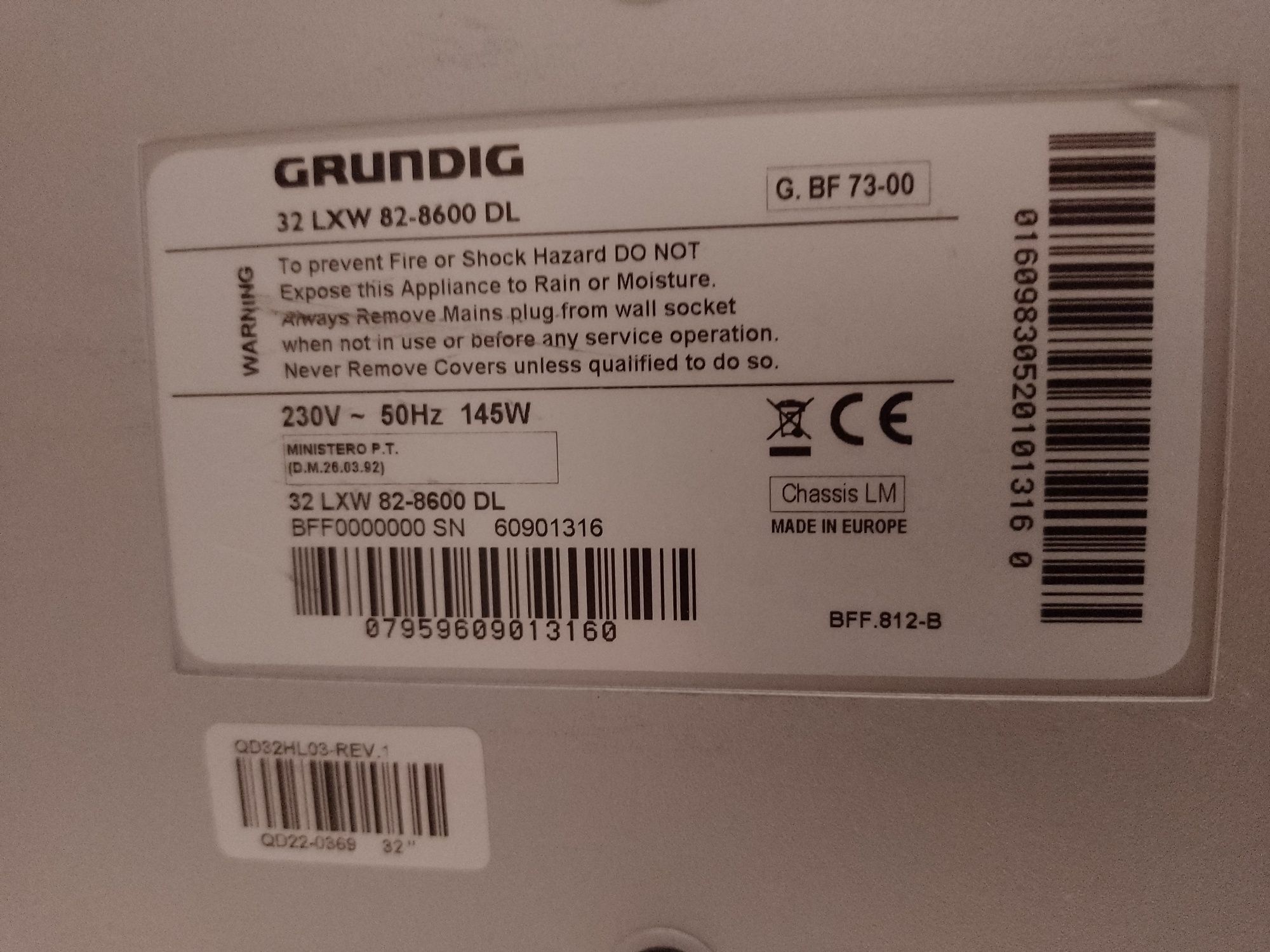 Telewizor Grundig 32 LXW 82-8600 DL + pilot + dekoder