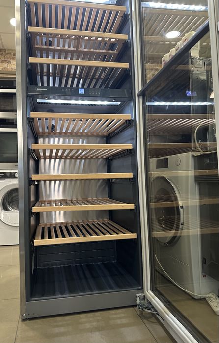 Liebherr WTes 5972 Холодильник для вина(Винна шафа) Лед світло.Сенсор