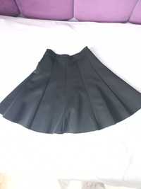 Czarna rozkloszowana spódnica Cropp xs 34
