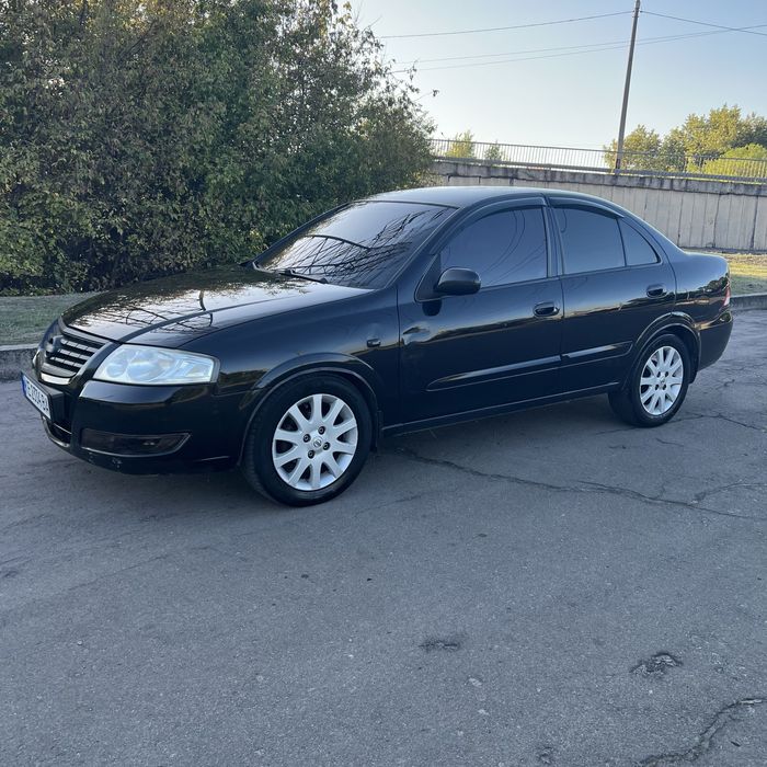 Nissan Almera 1.6 2008