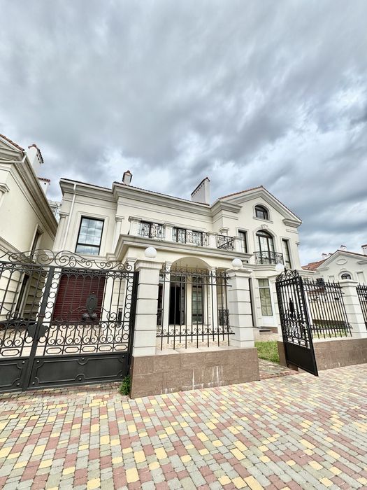 Дом 883 кв.м. В «Королевских садах», Французский бульвар, Одесса