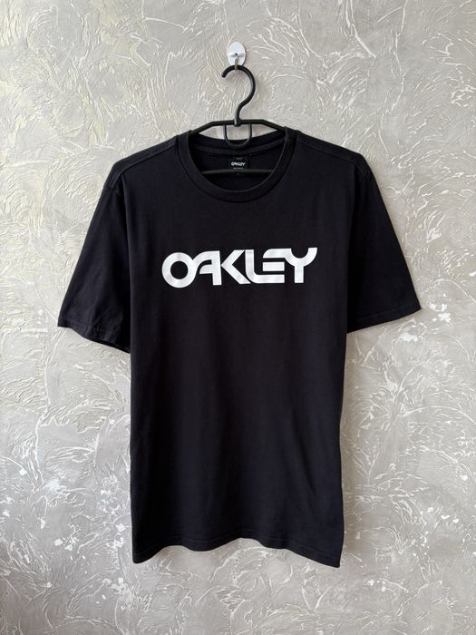 Футболка Oakley