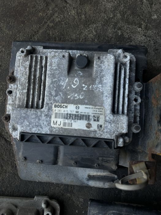 ЕБУ Блок управління двигуном Опель Зафіра Б Астра Аш 1.9 дизель мозги