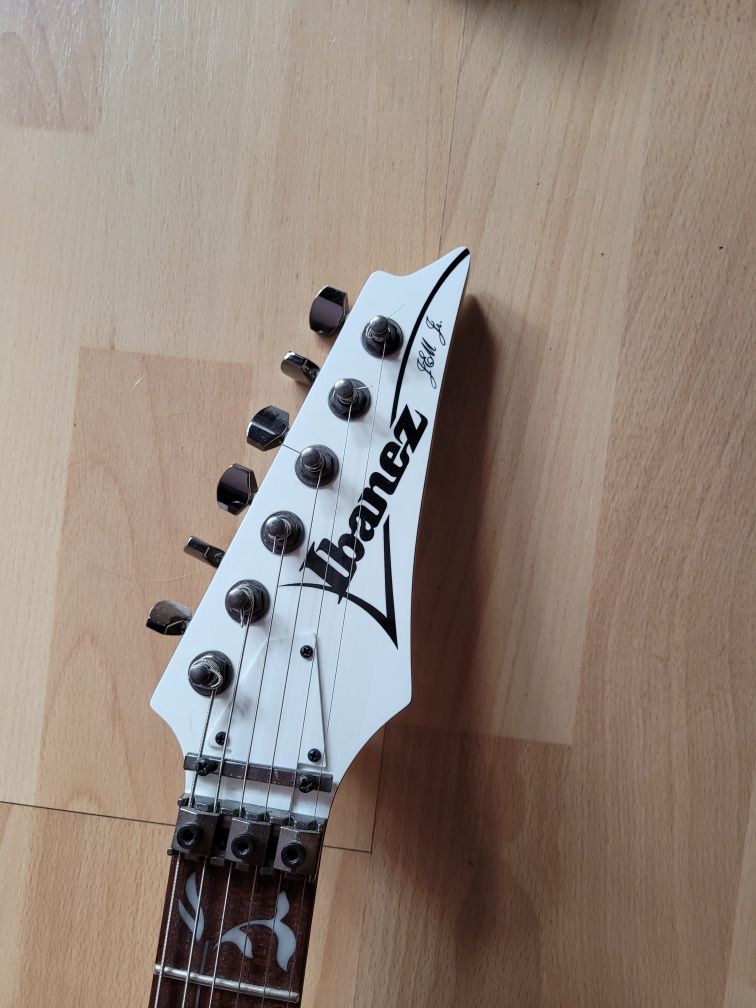 Gitara elektryczna Ibanez Jem Jr (Steve Vai sygnatura)