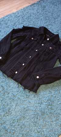 Świetna kurtka katana jeansowa z dziurami przetarciami S