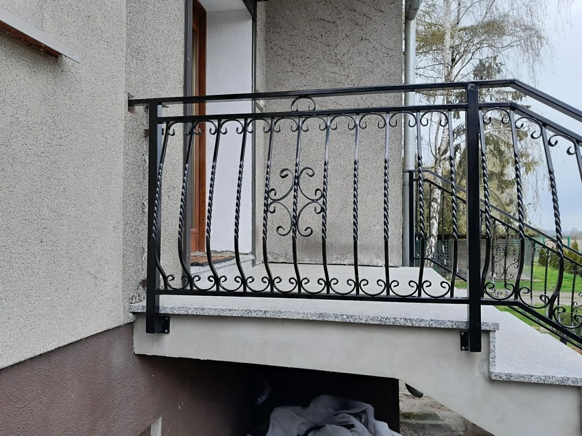 Balustrady stal czarna lub kwasodporna schody metalowe kominy kwasoodp