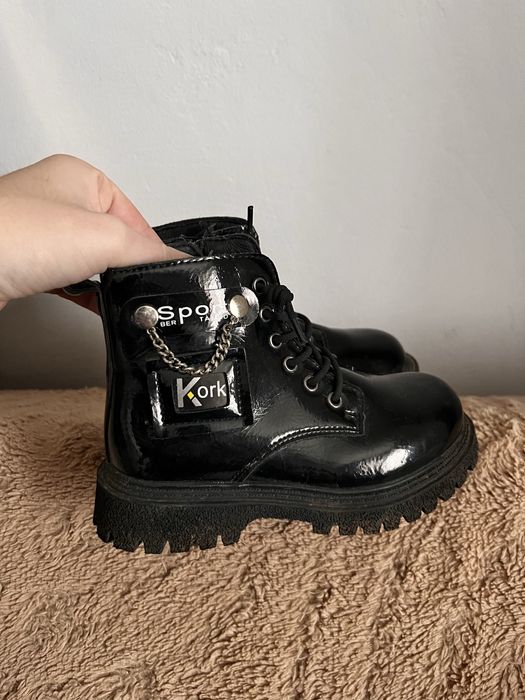 Чобітки для дівчинки