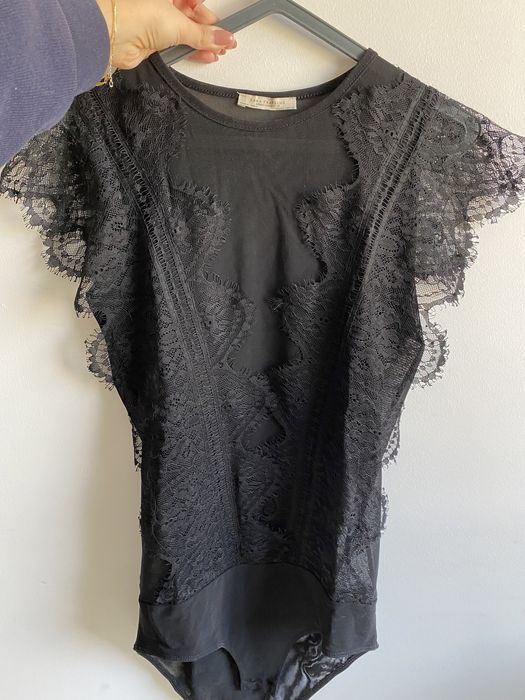 Body transparente com renda