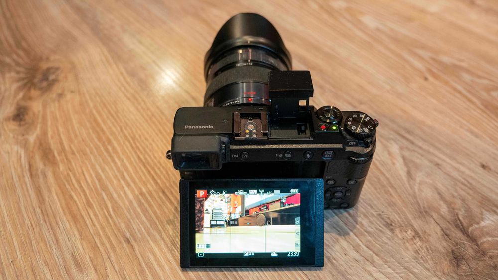 Panasonic Lumix GX80 + obiektyw i gratisy