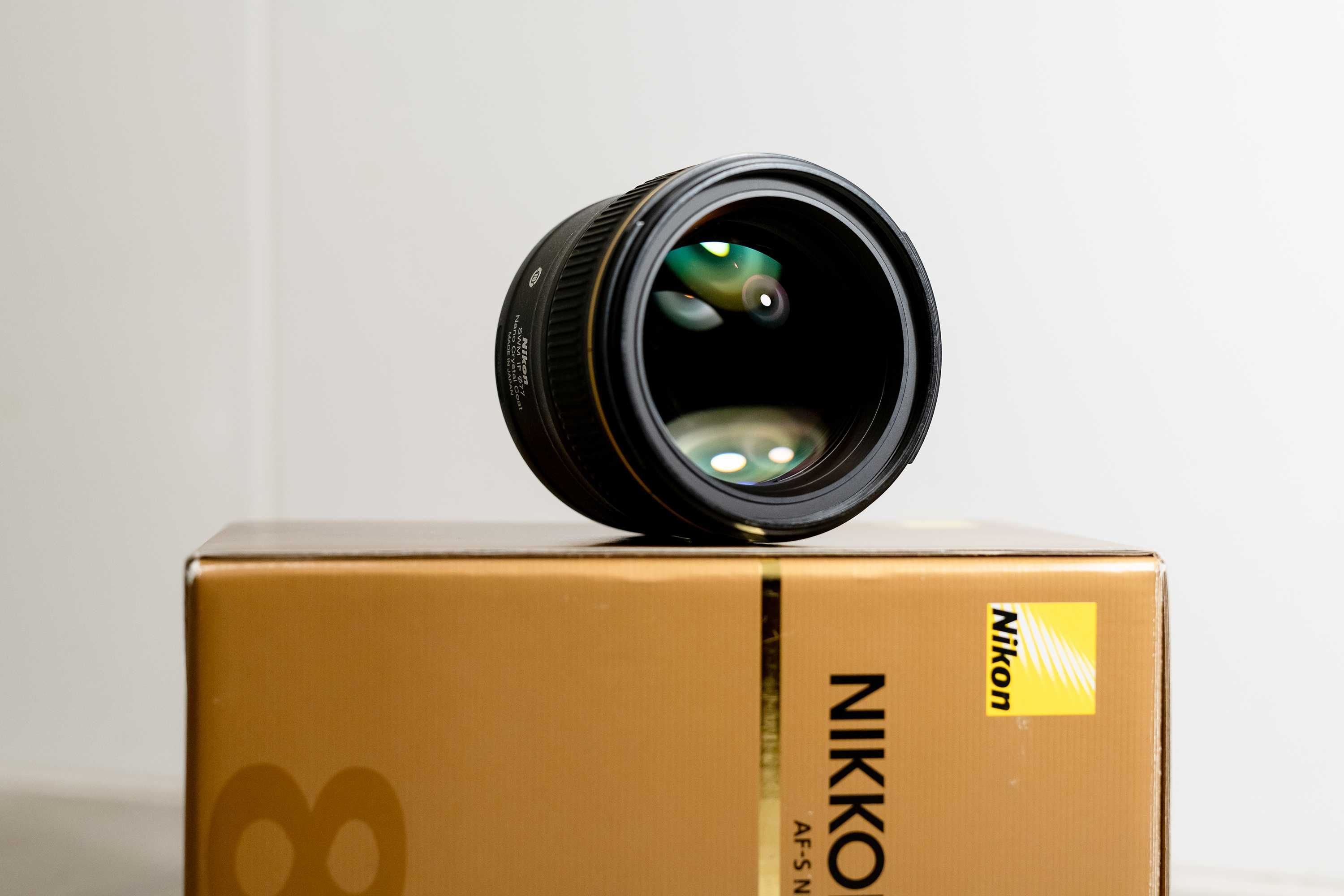 Objetiva Nikon 85mm f/1.4G (Praticamente Nova - Leia a Descrição)