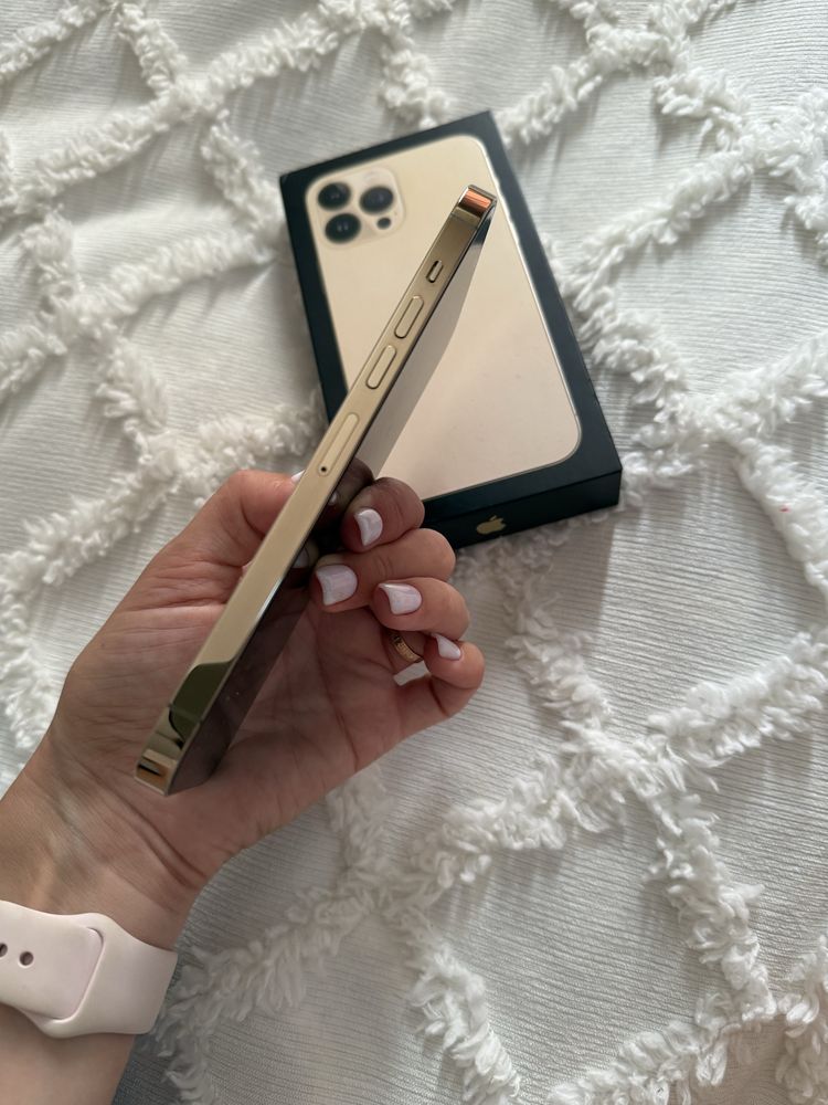 iPfone 13 pro max Gold