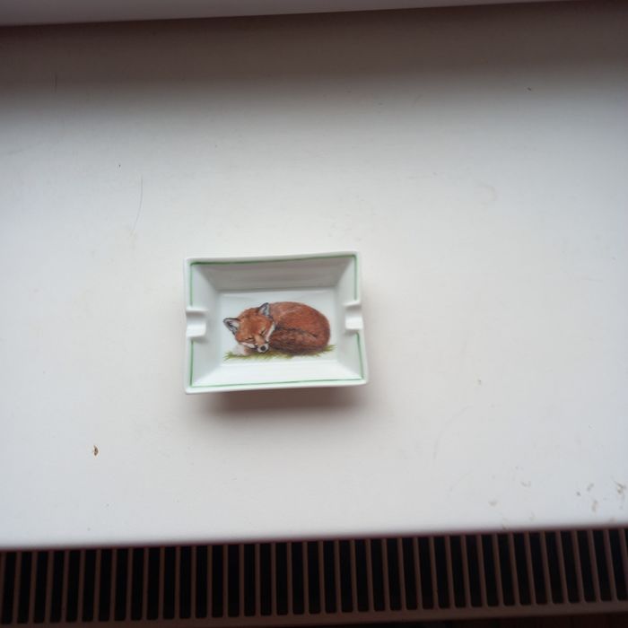 Porcelana popielniczka