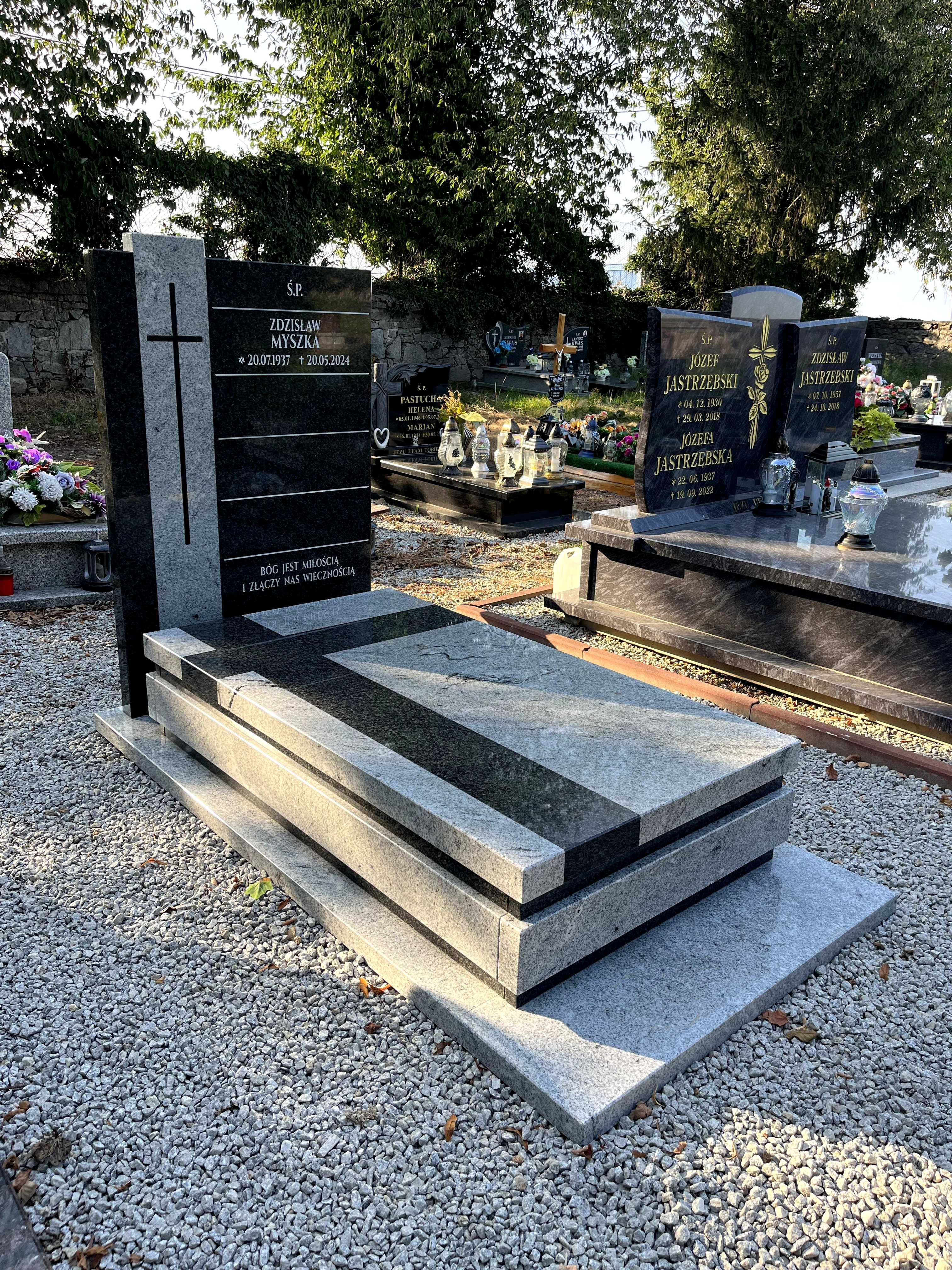 Nagrobek granitowy VISCOUNT BRYŁA