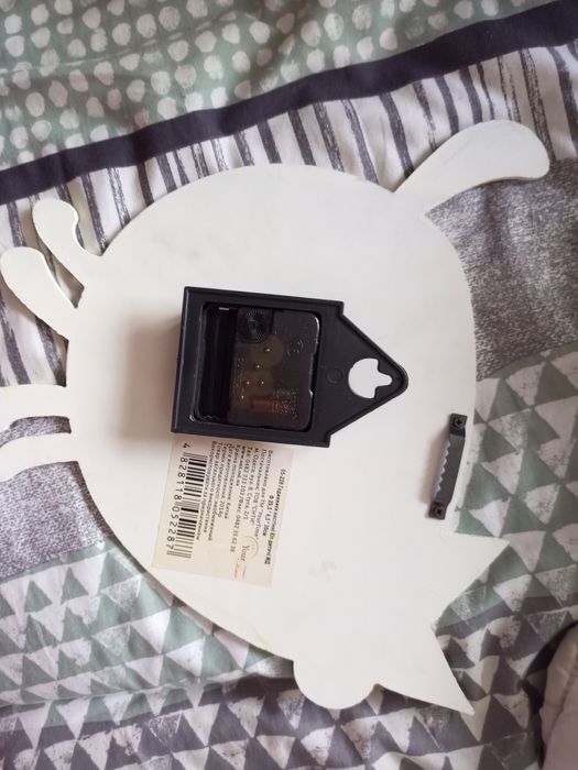 Дитячий годинник не працюють стрілки