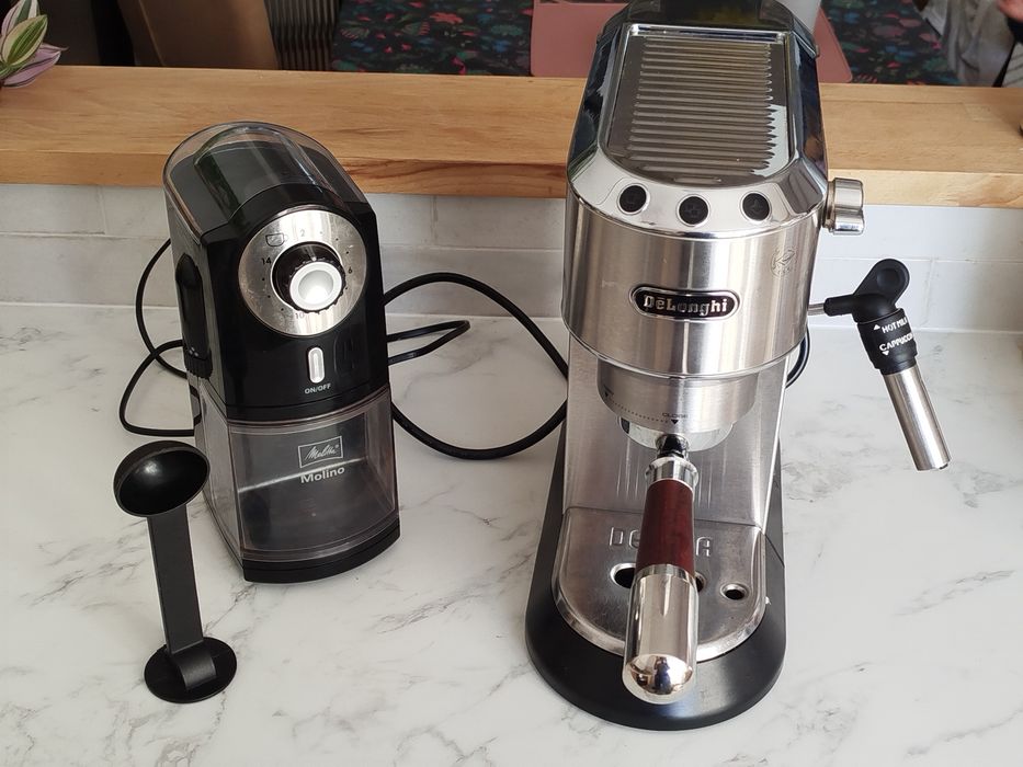 Ekspres do kawy DeLonghi + młynek Melitta