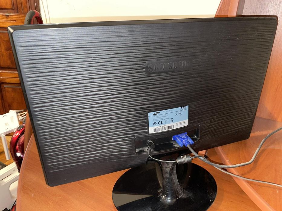 Монітор Samsung монітор