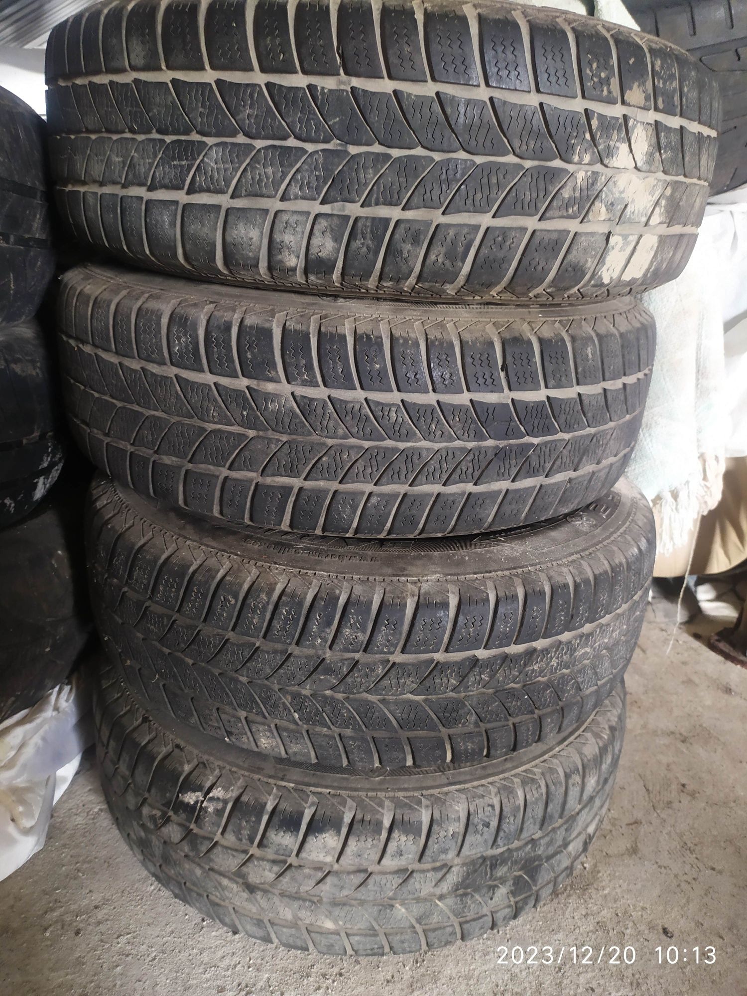 Комплект зимової гуми 175/70 r13