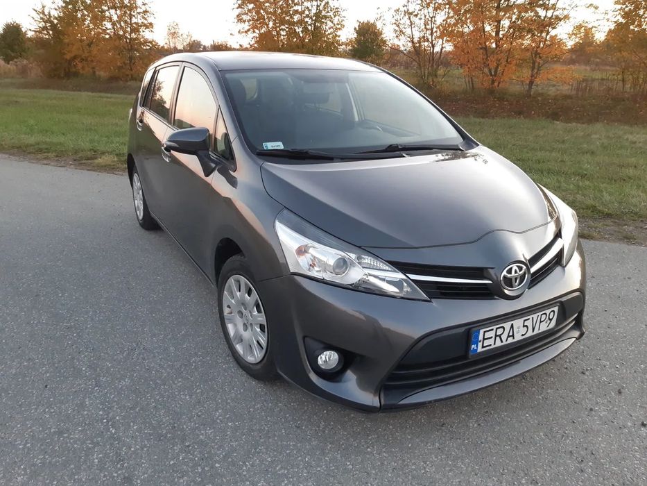 Toyota Verso Toyota Verso 1,6 Activ, benzyna, grafit metalik
