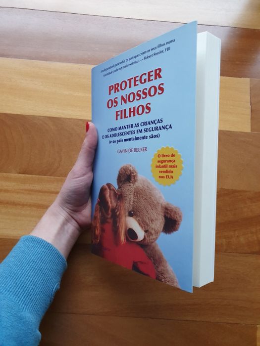 2 Livros - "Amor sem Limites", "Proteger os Nossos Filhos"