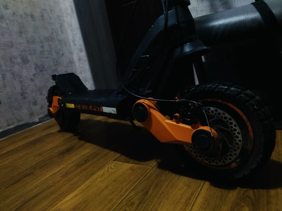 Продам електросамокат kukirin g3