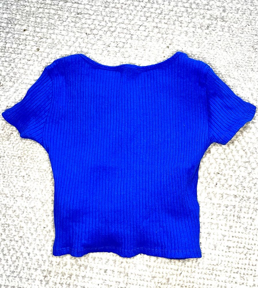 Koszulka Crop top z wycięciem w prążki niebieski
